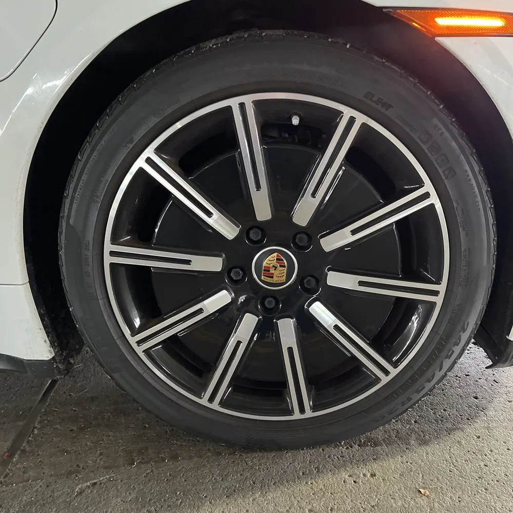 2022 Porsche Taycan Base