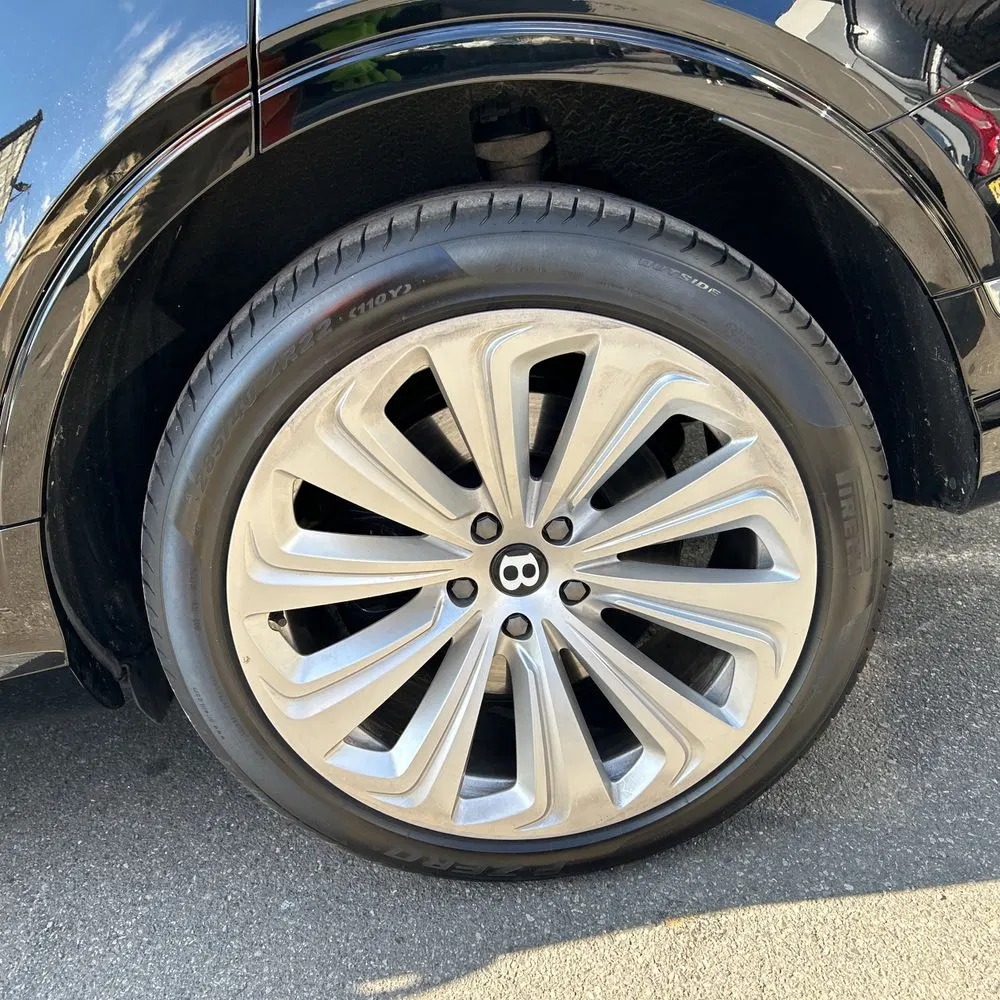 2021 Bentley Bentayga V8