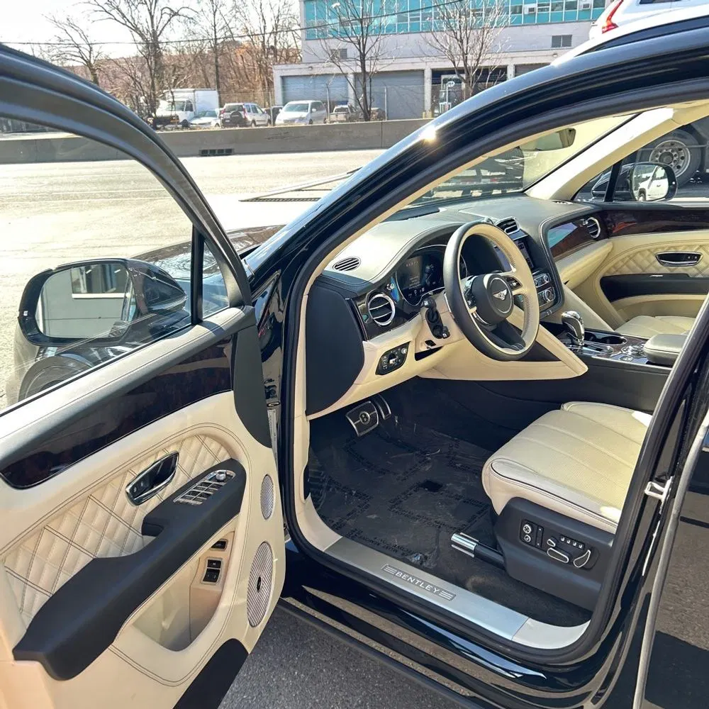 2021 Bentley Bentayga V8