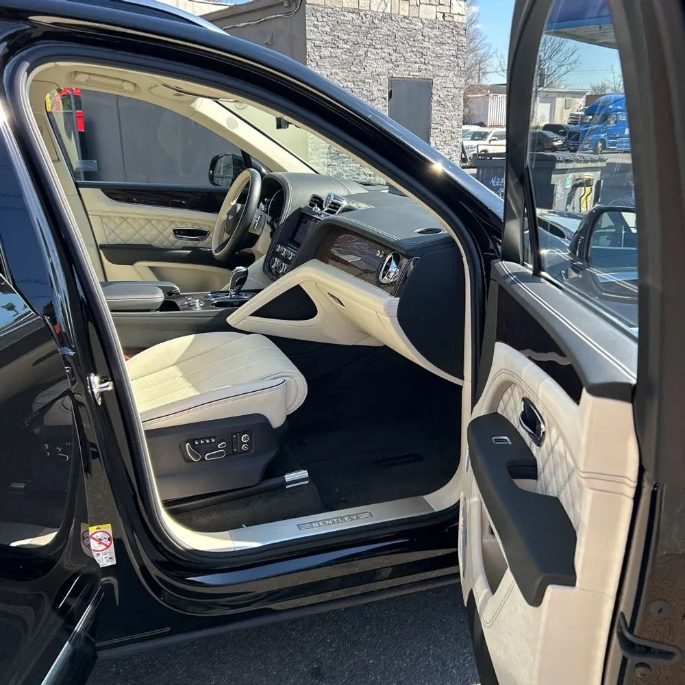 2021 Bentley Bentayga V8