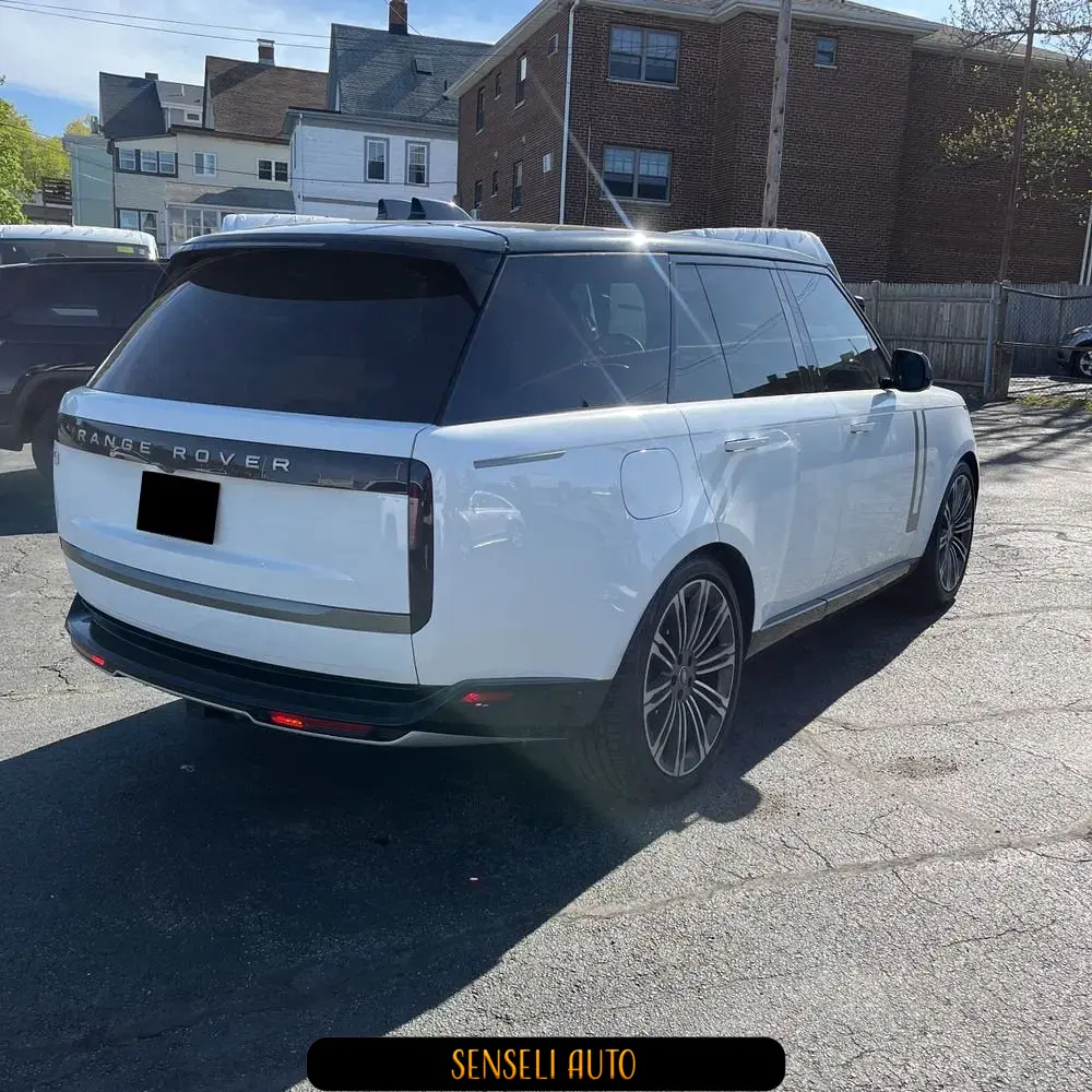 2024 Land Rover Range Rover P530 SE