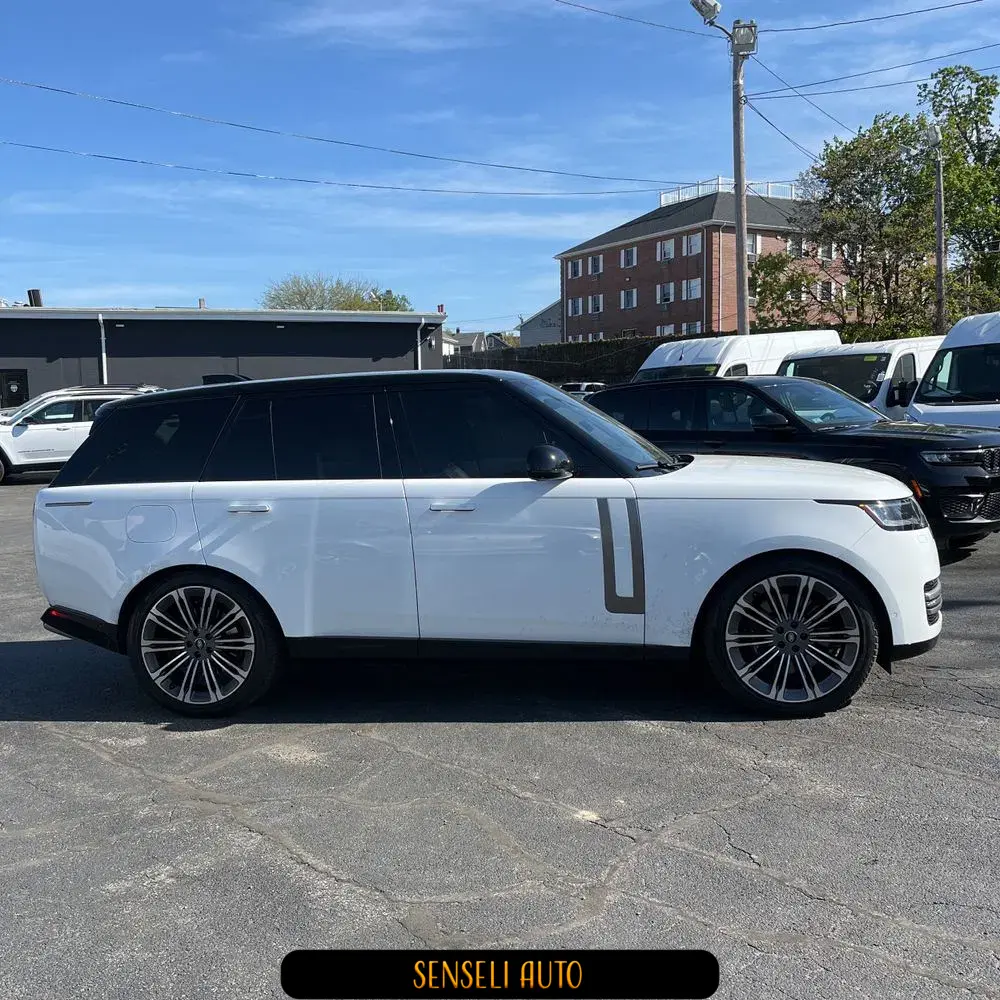 2024 Land Rover Range Rover P530 SE