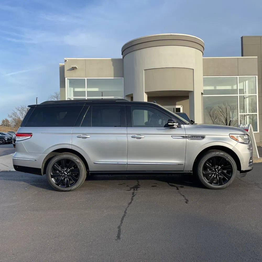 2024 Lincoln Navigator Black Label