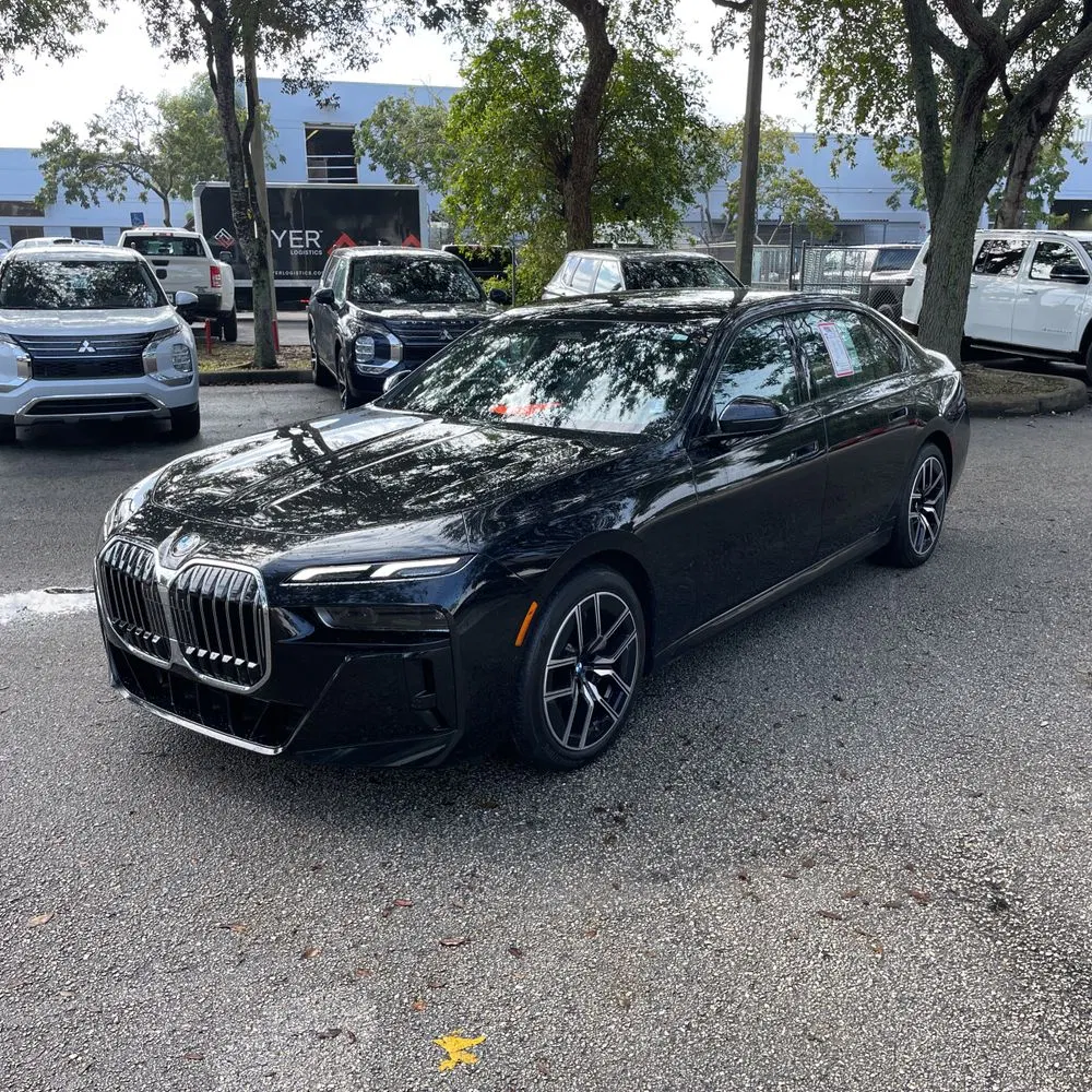 2024 BMW 7-Series 740i