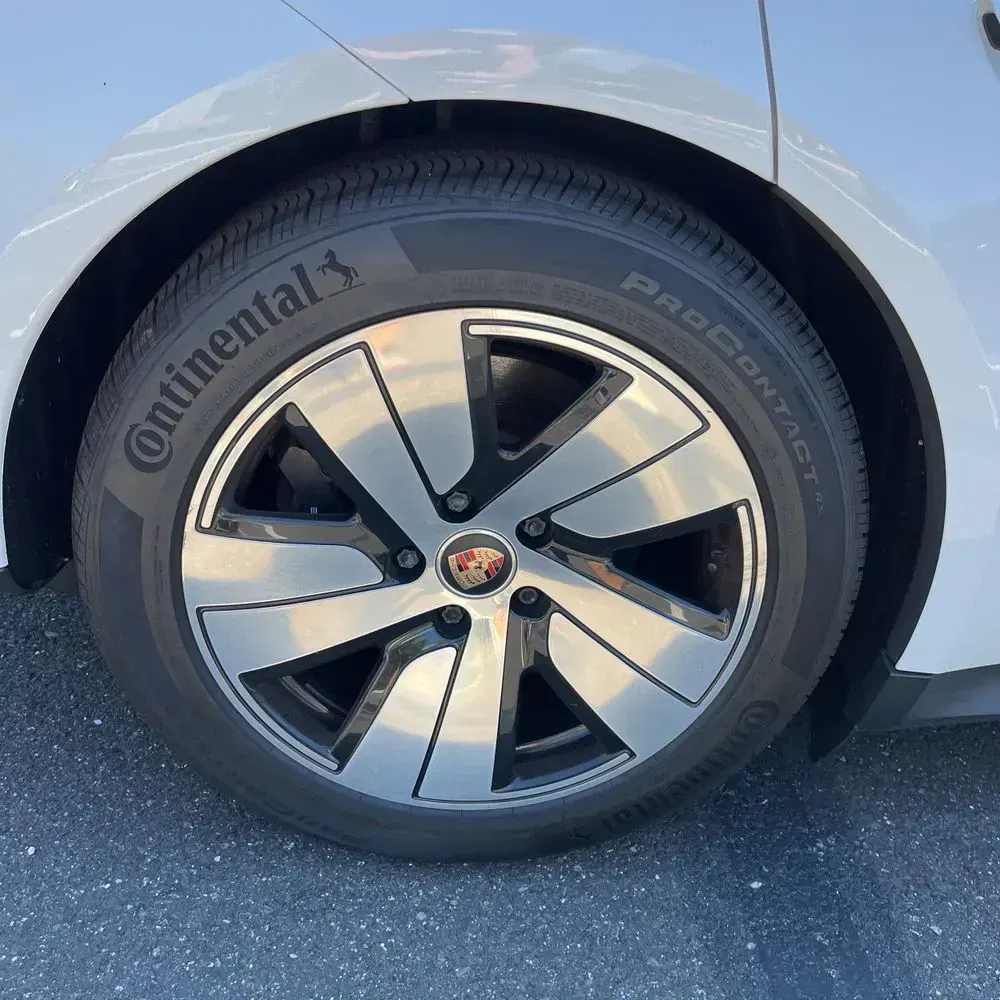 2021 Porsche Taycan Base