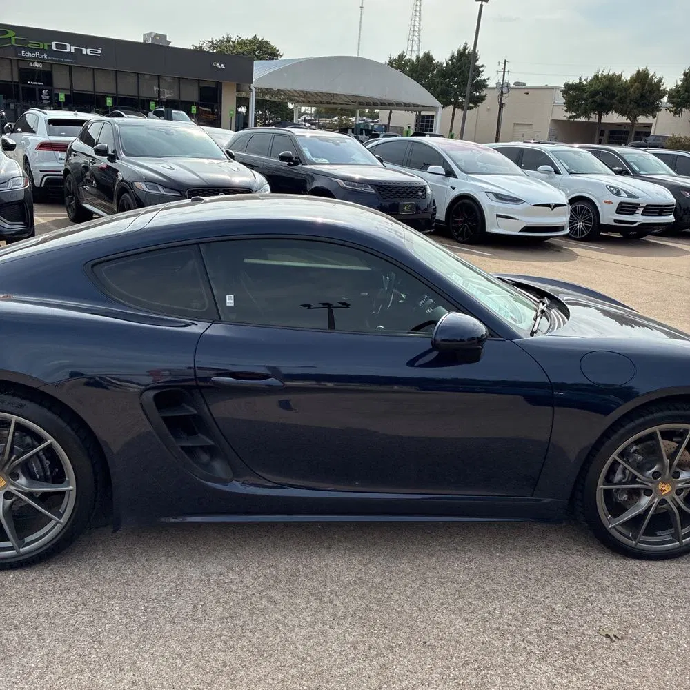 2017 Porsche 718 Cayman Base