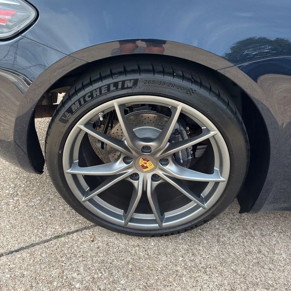 2017 Porsche 718 Cayman Base