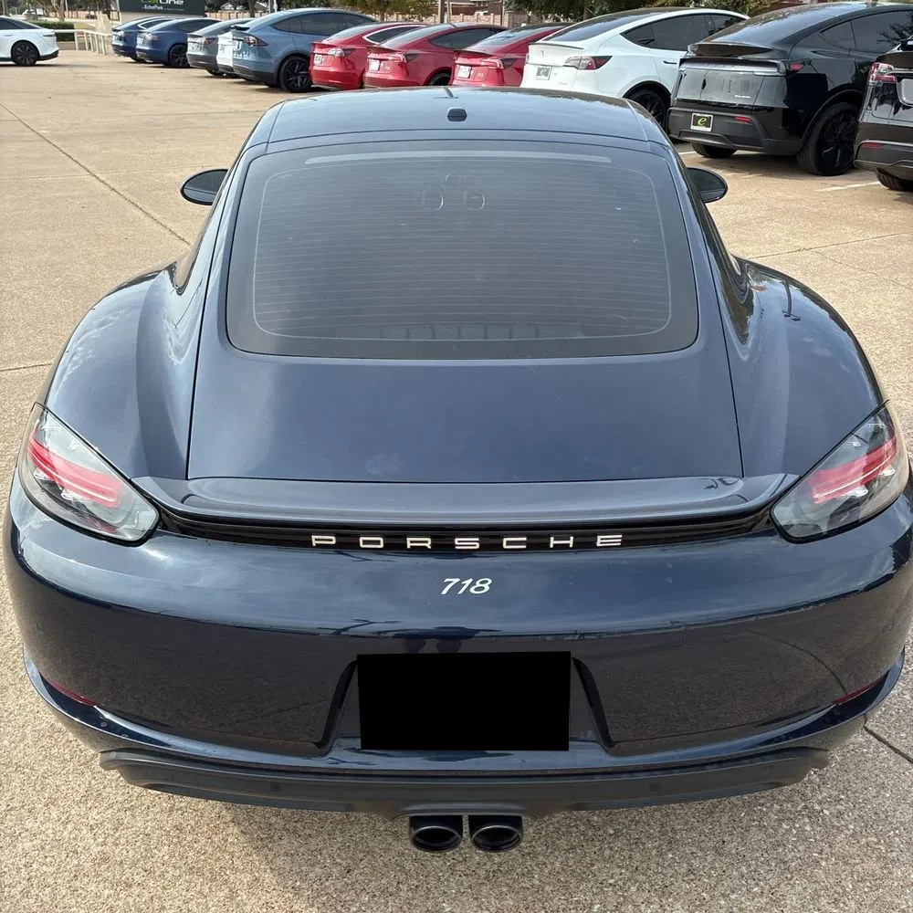2017 Porsche 718 Cayman Base