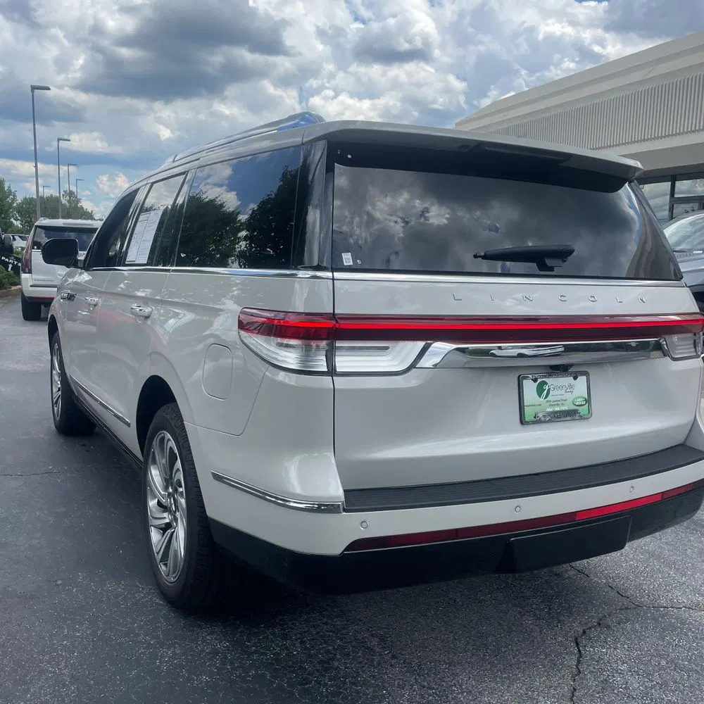 2023 Lincoln Navigator Reserve