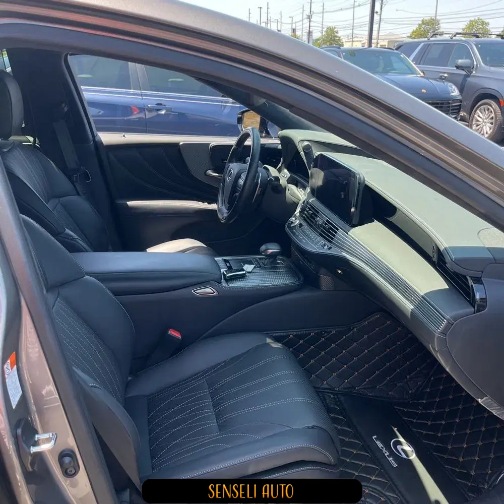 2022 Lexus LS 500h Base