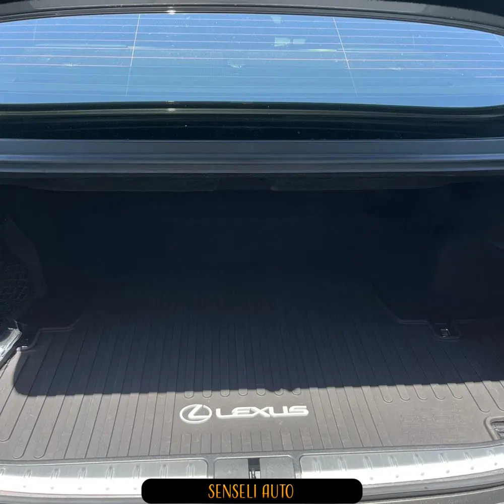 2022 Lexus LS 500h Base