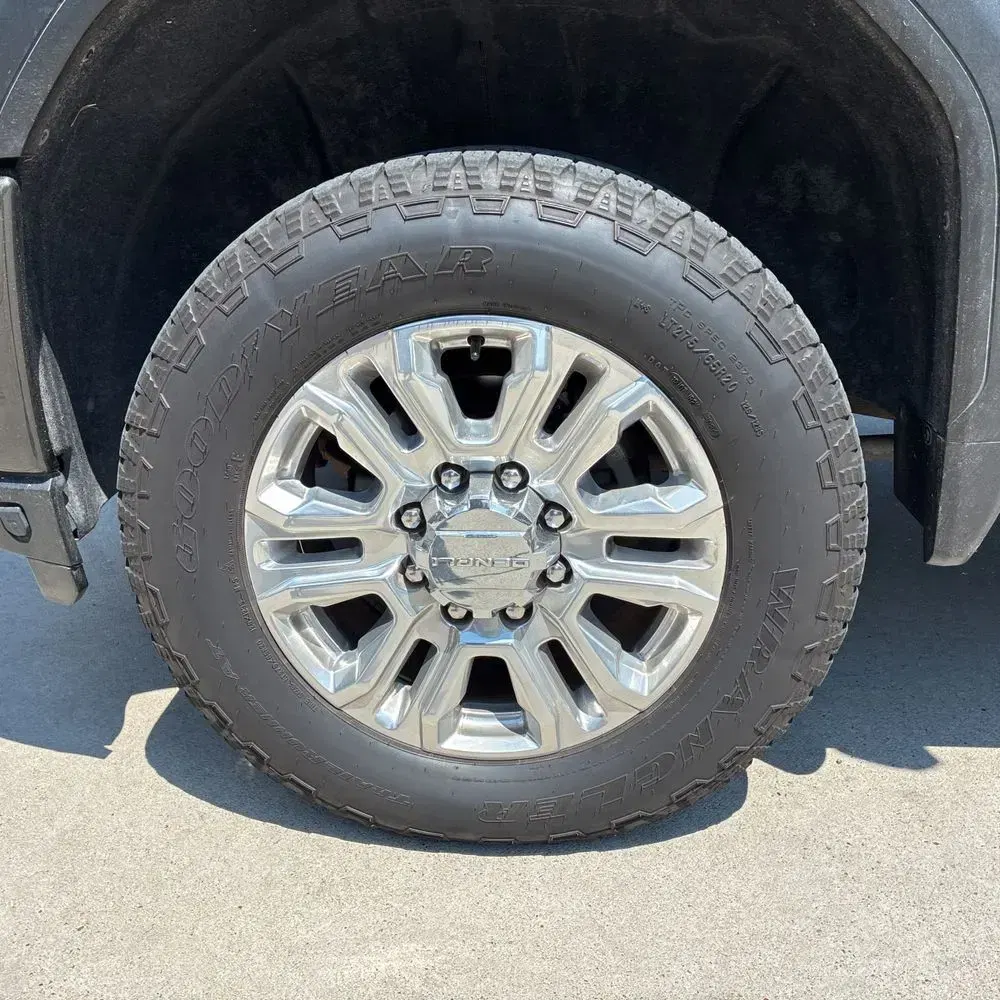 2023 GMC Sierra 2500HD Denali