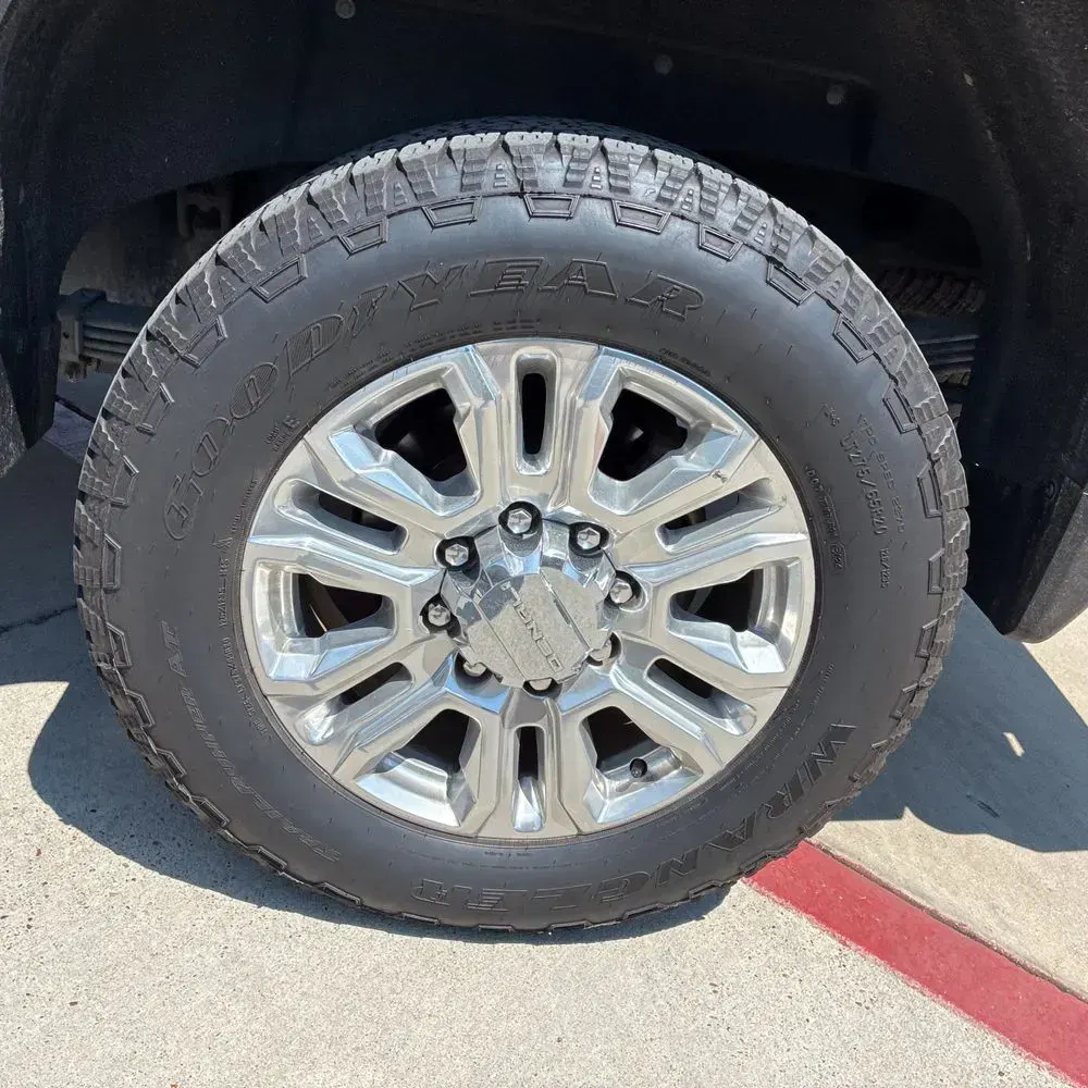 2023 GMC Sierra 2500HD Denali