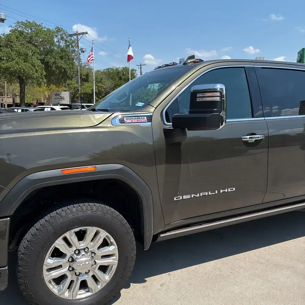 2023 GMC Sierra 2500HD Denali