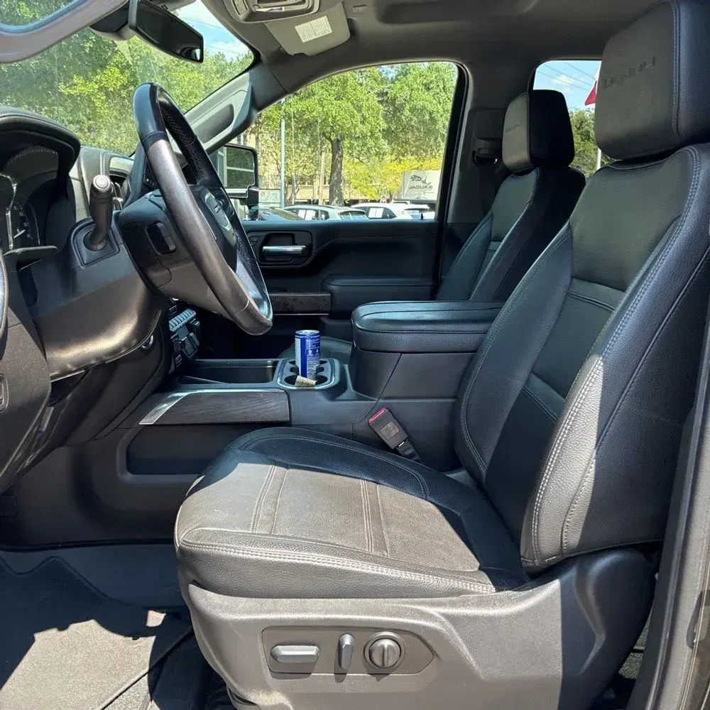 2023 GMC Sierra 2500HD Denali
