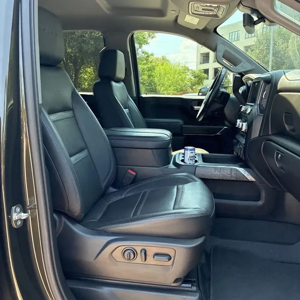 2023 GMC Sierra 2500HD Denali