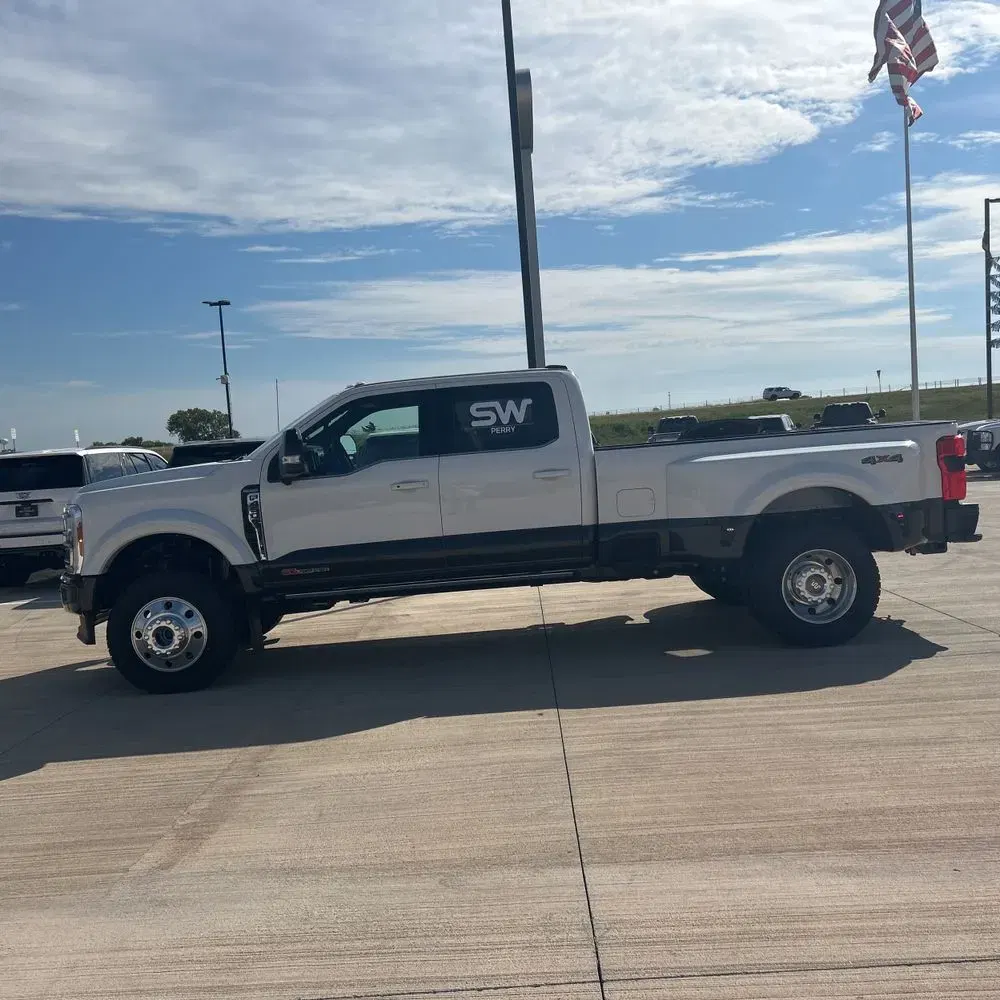 2025 Ford F-450 Super Duty King Ranch