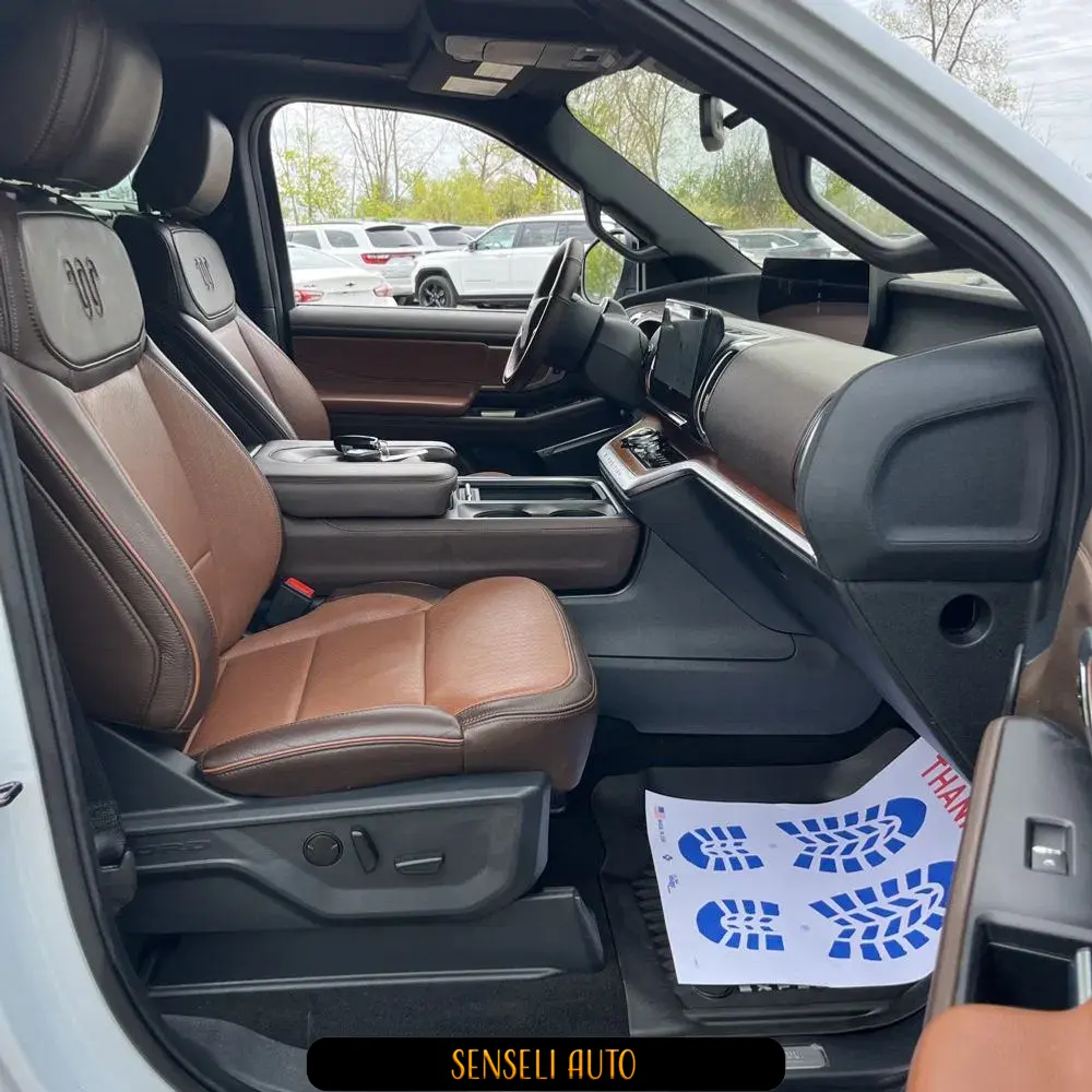 2025 Ford Expedition King Ranch