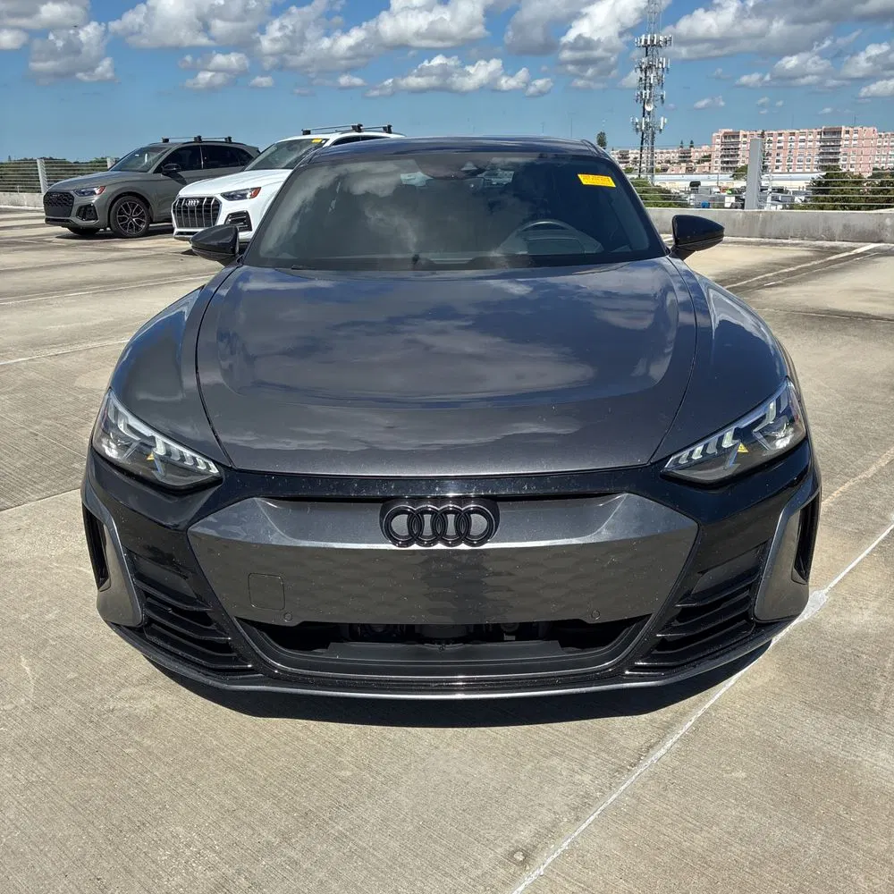 2023 Audi e-tron GT Premium Plus