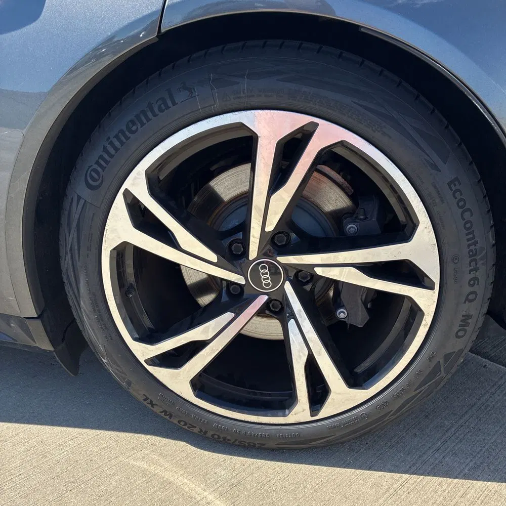 2023 Audi e-tron GT Premium Plus