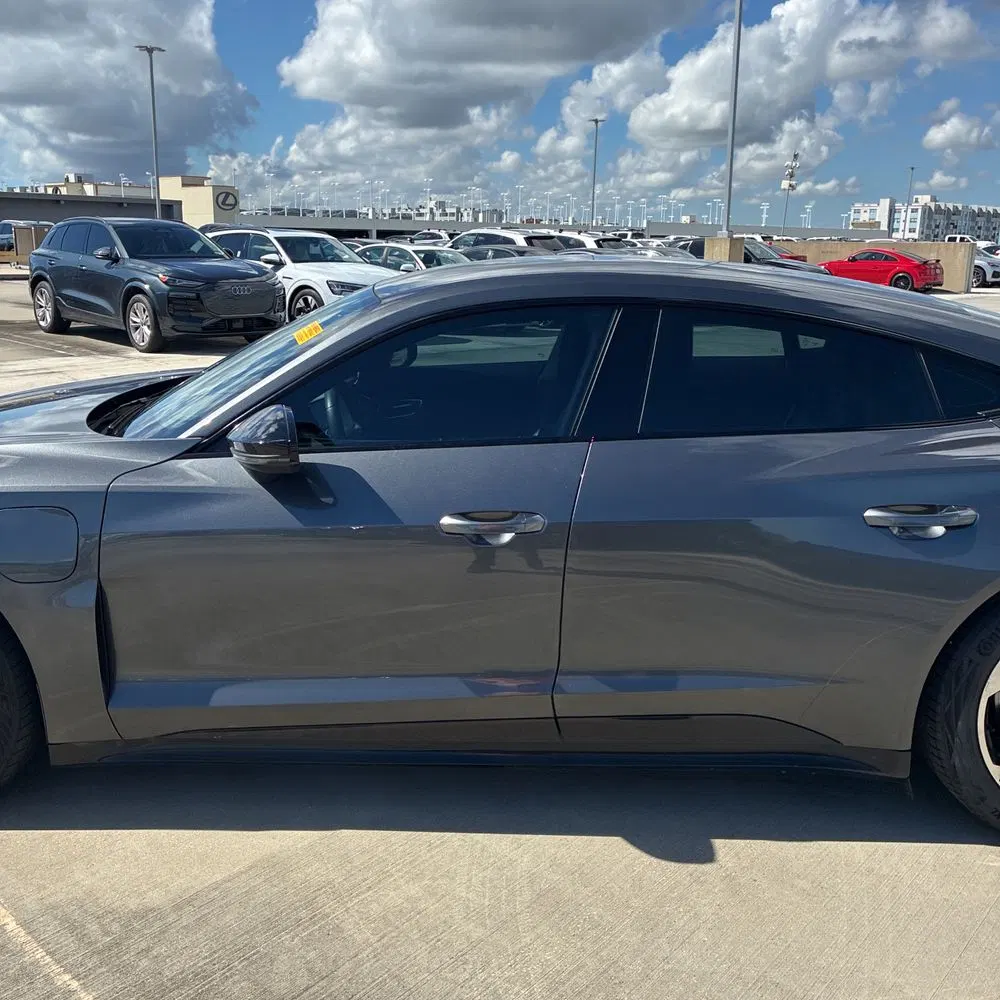2023 Audi e-tron GT Premium Plus