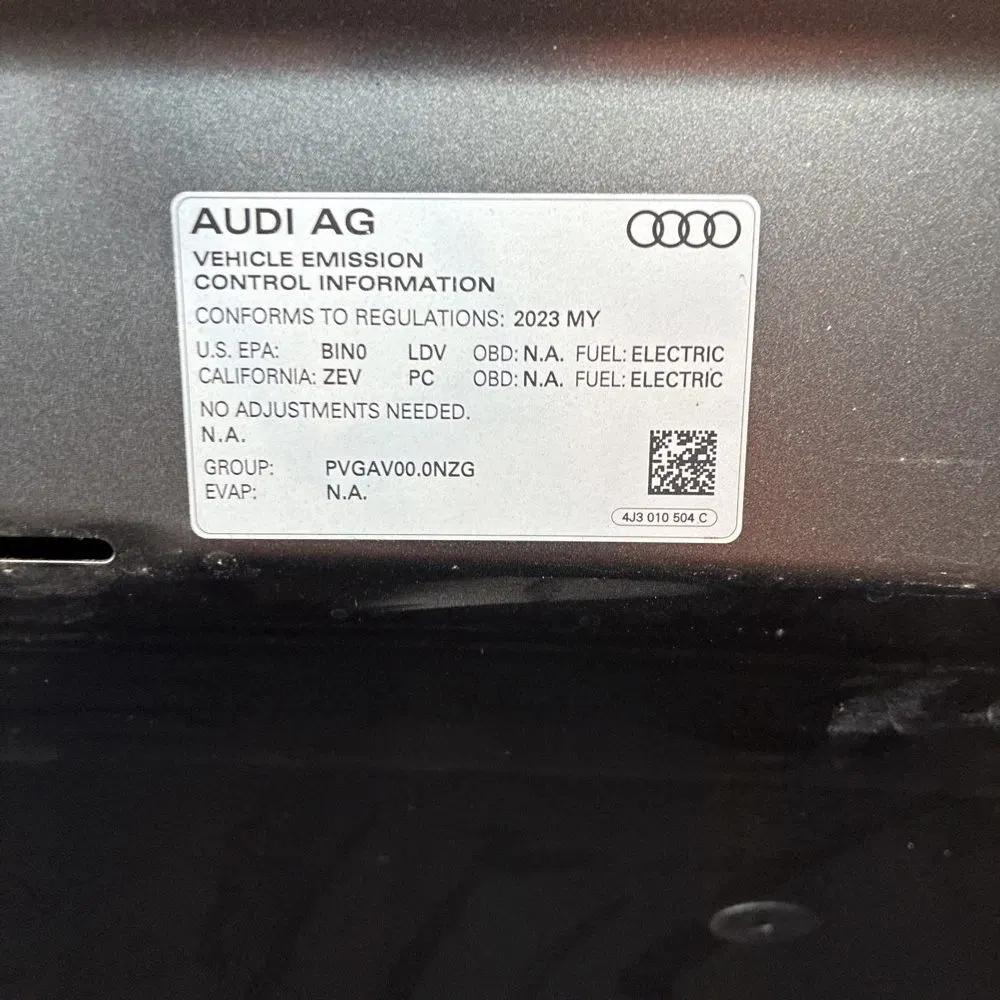 2023 Audi e-tron GT Premium Plus