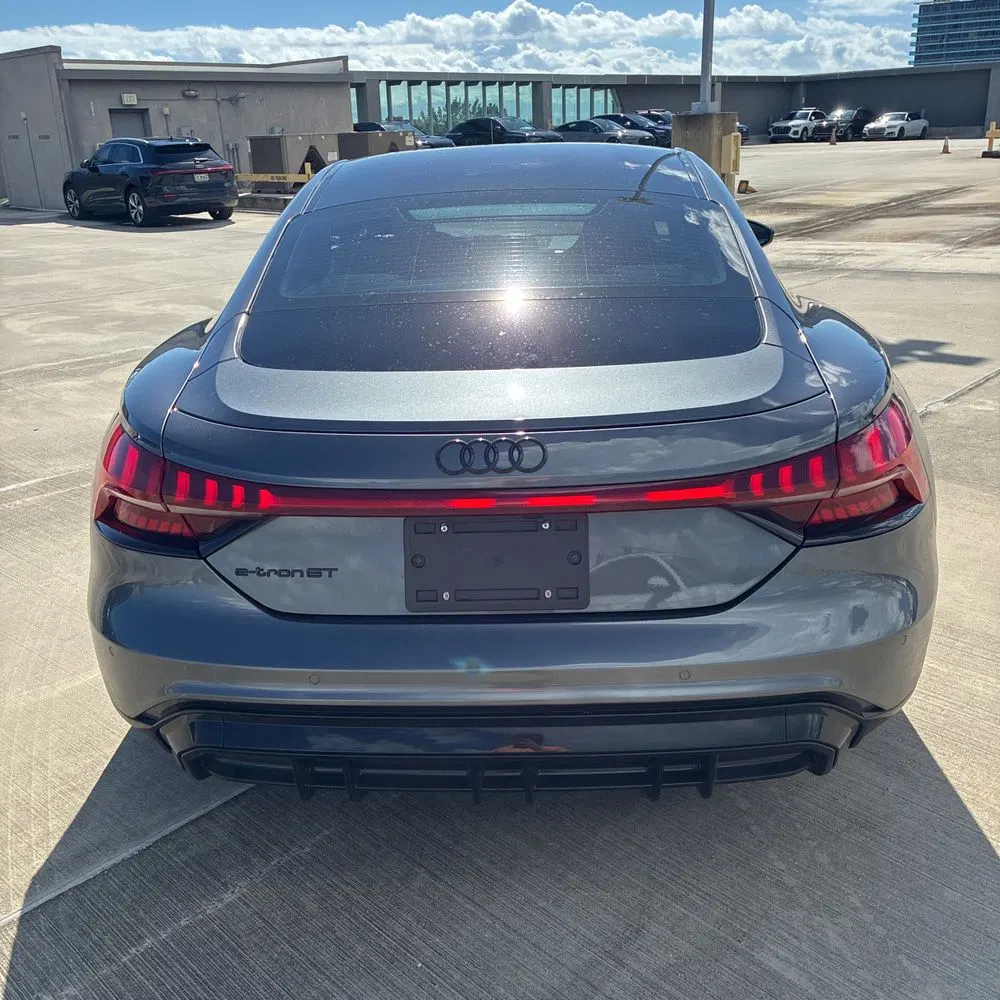 2023 Audi e-tron GT Premium Plus