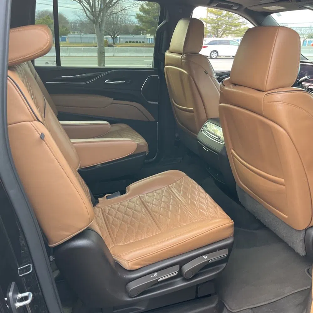 2022 Cadillac Escalade ESV Premium Luxury