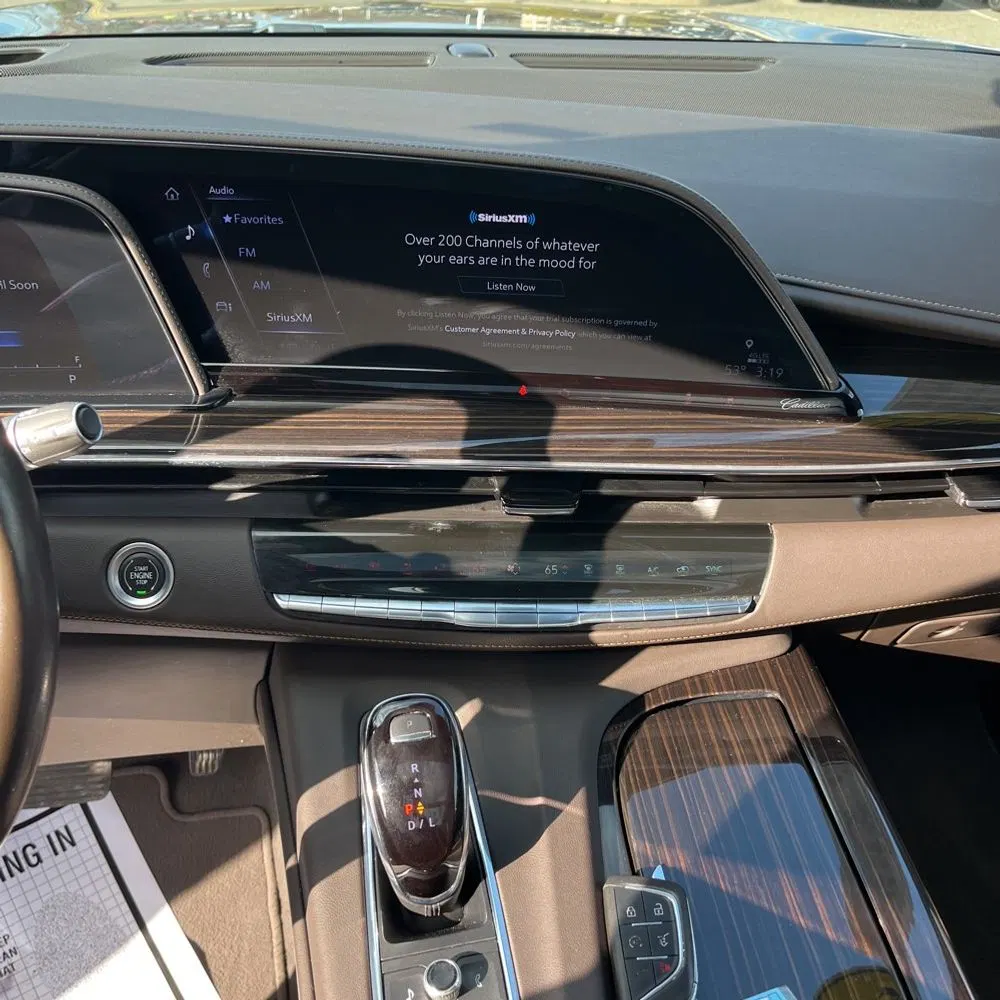 2022 Cadillac Escalade ESV Premium Luxury