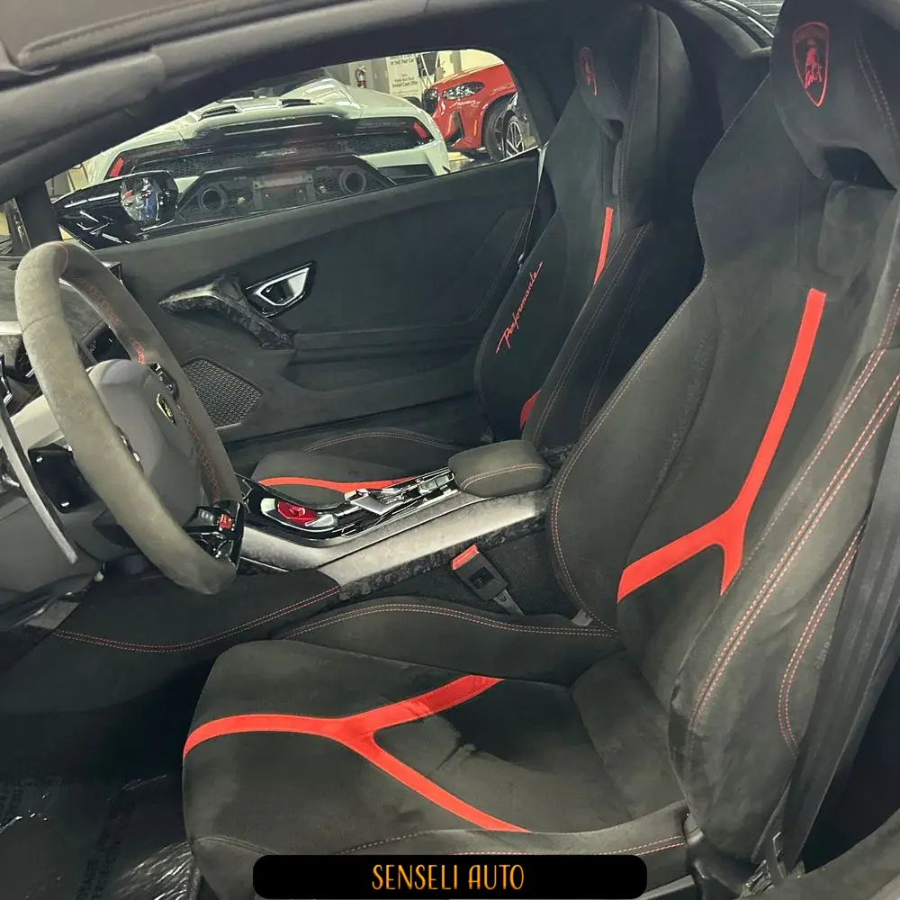 2019 Lamborghini Huracan Performante
