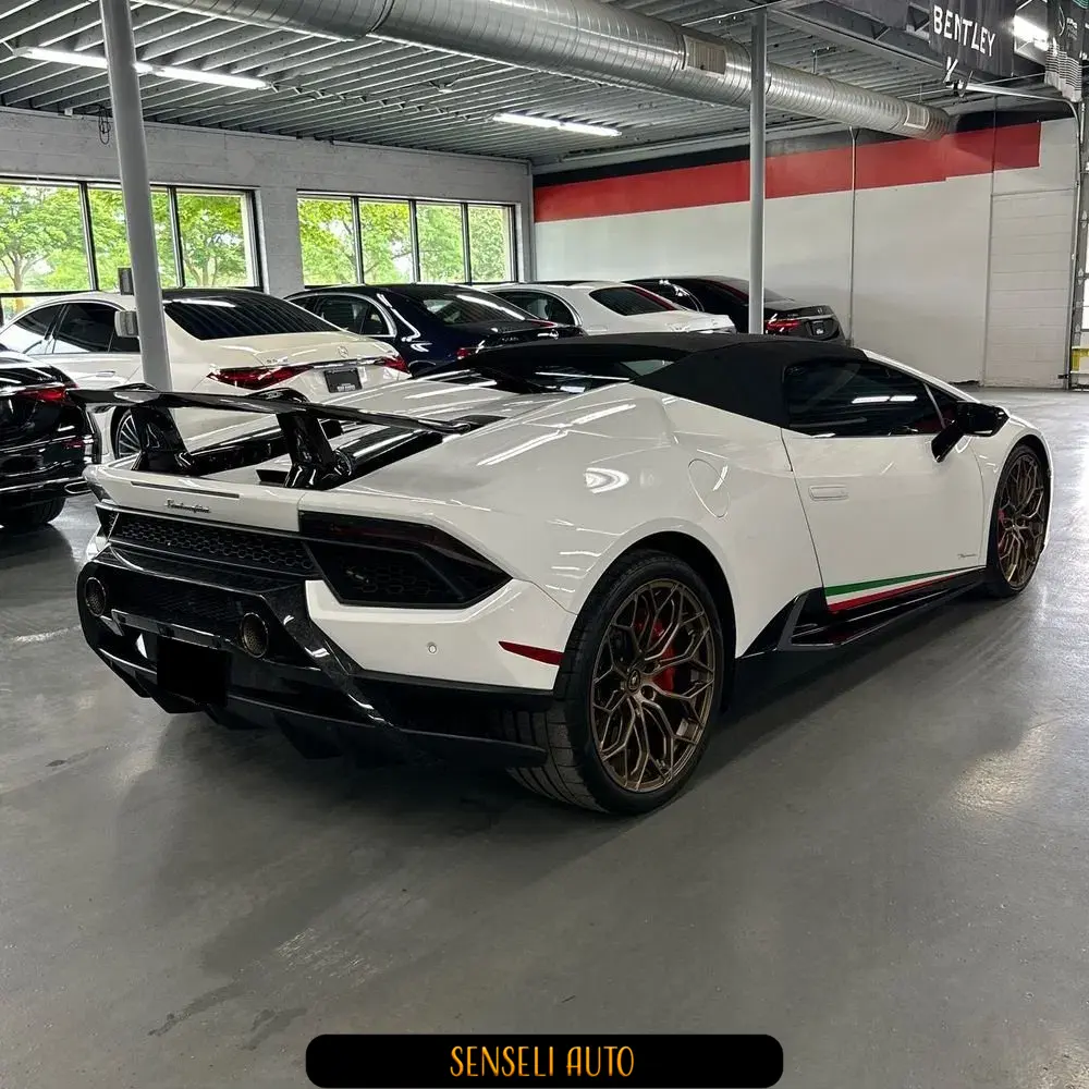 2019 Lamborghini Huracan Performante