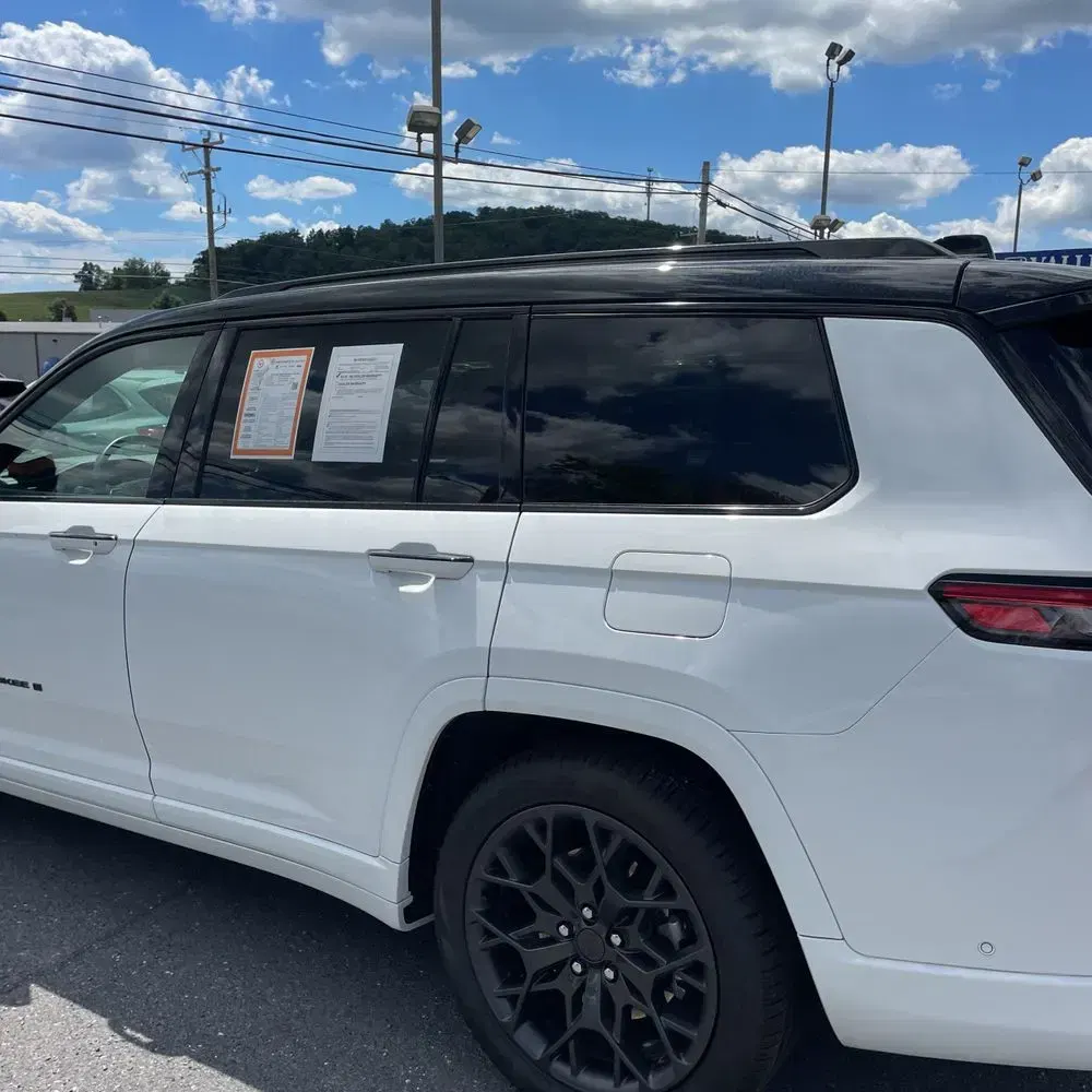 2024 Jeep Grand Cherokee L Summit