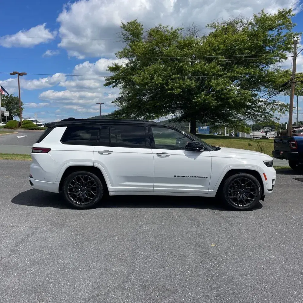 2024 Jeep Grand Cherokee L Summit