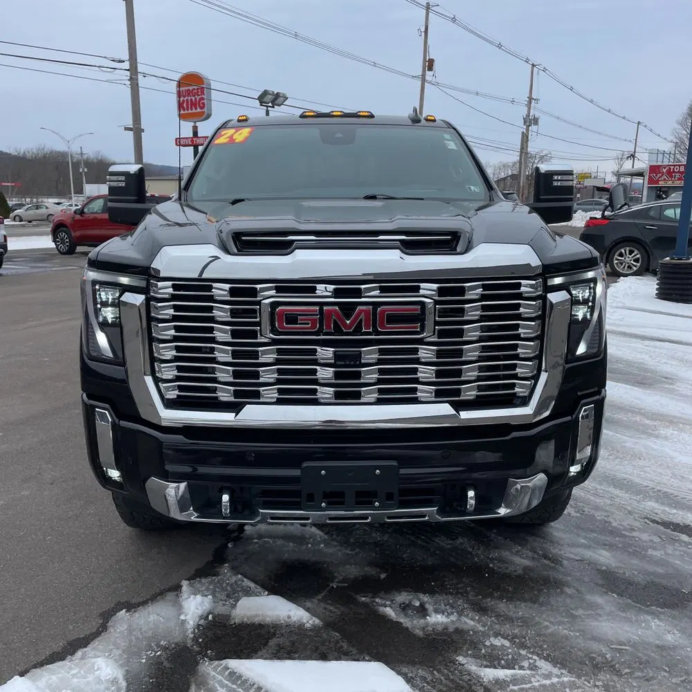 2024 GMC Sierra 2500HD Denali