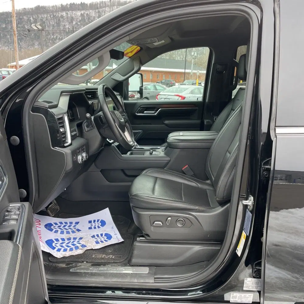 2024 GMC Sierra 2500HD Denali