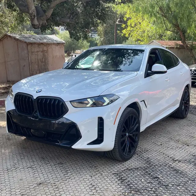 2024 BMW X6 XDrive40i