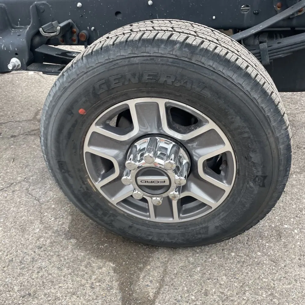 2024 Ford S/D C/C F350 Lariat