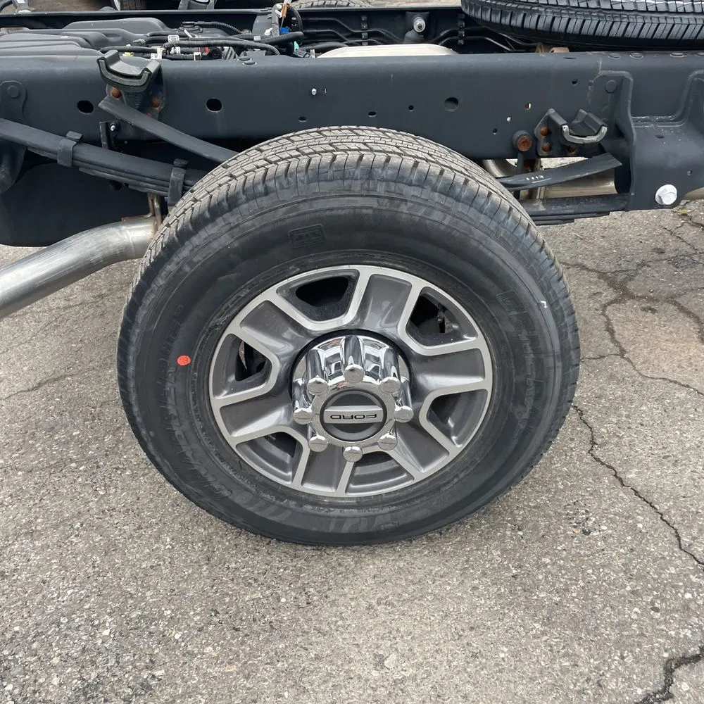 2024 Ford S/D C/C F350 Lariat
