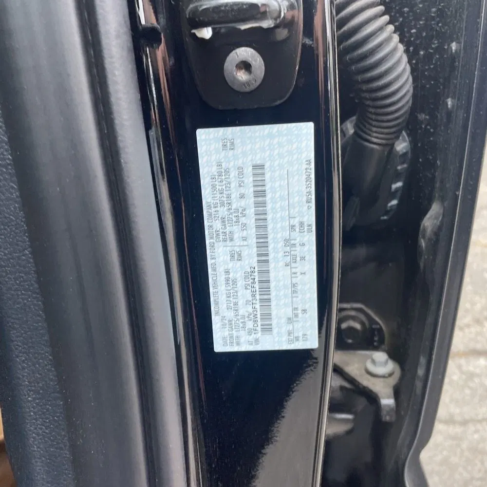 2024 Ford S/D C/C F350 Lariat