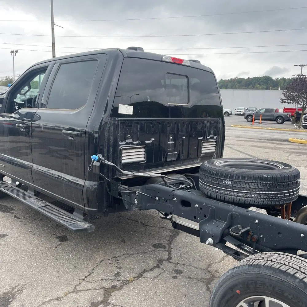 2024 Ford S/D C/C F350 Lariat