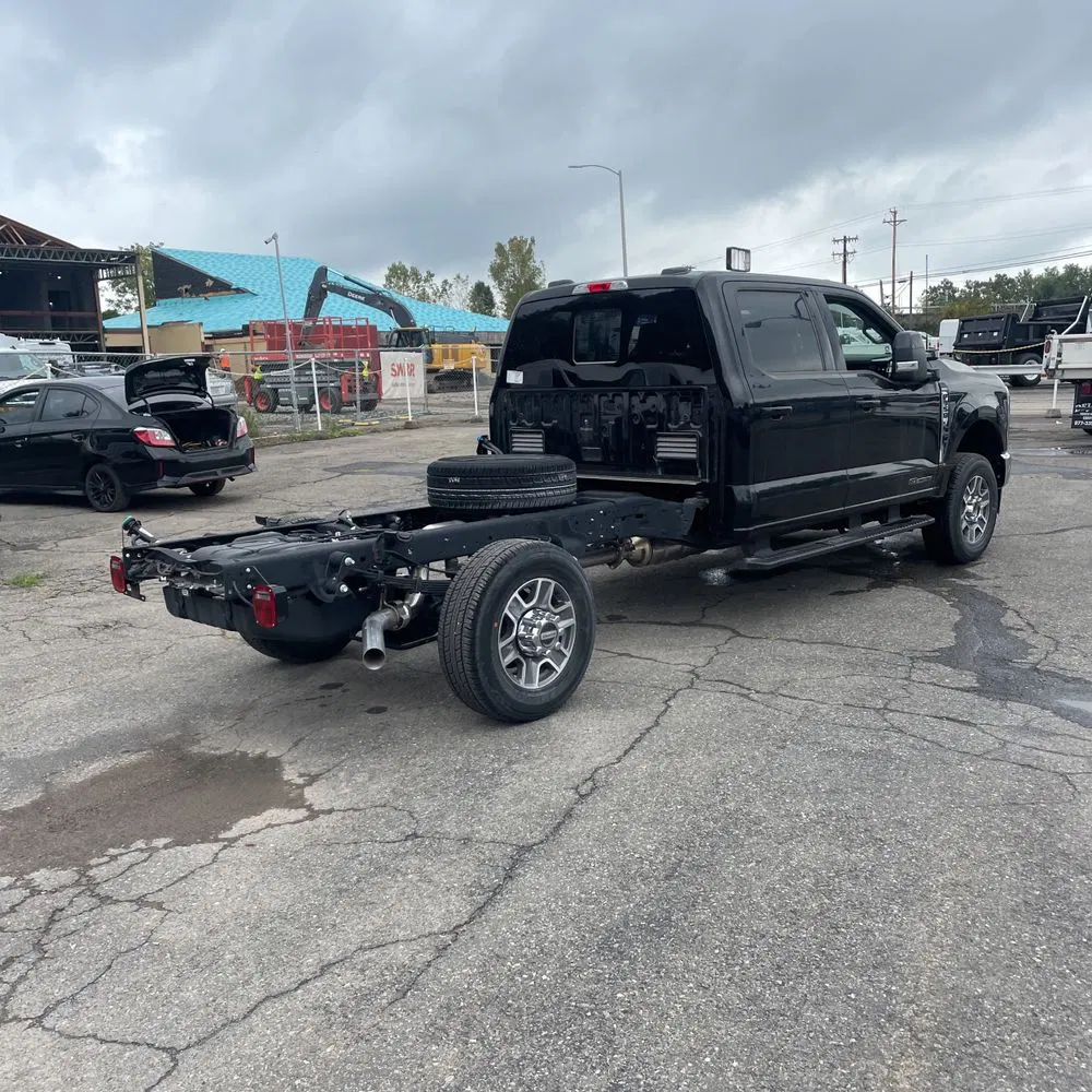 2024 Ford S/D C/C F350 Lariat