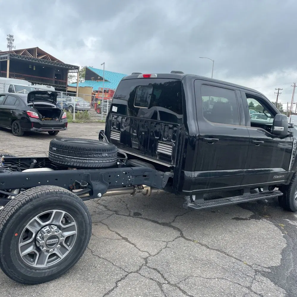 2024 Ford S/D C/C F350 Lariat