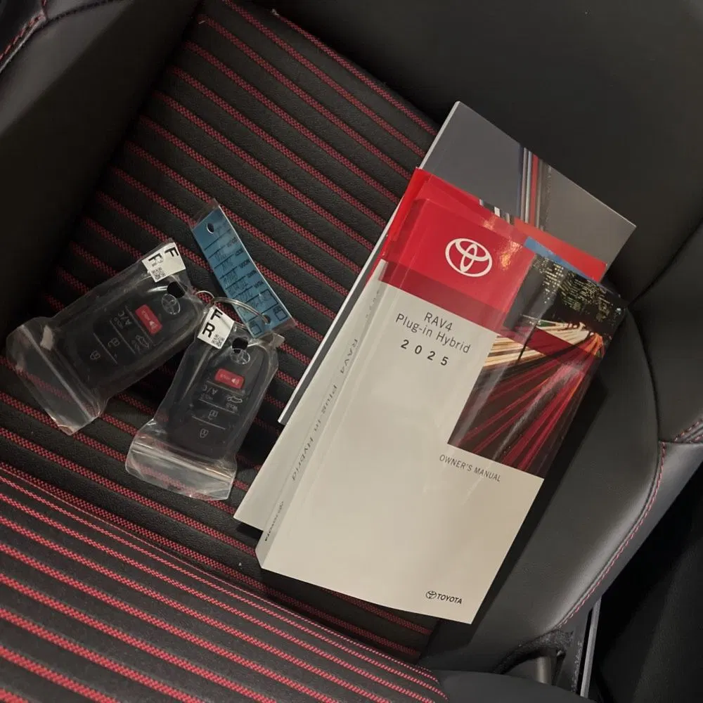 2025 Toyota RAV4 Plug-in Hybrid XSE