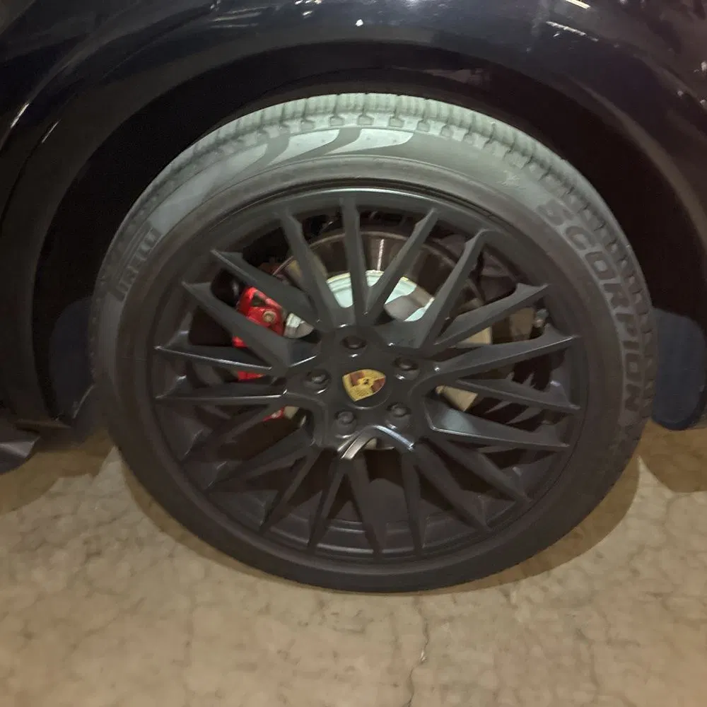 2022 Porsche Cayenne GTS