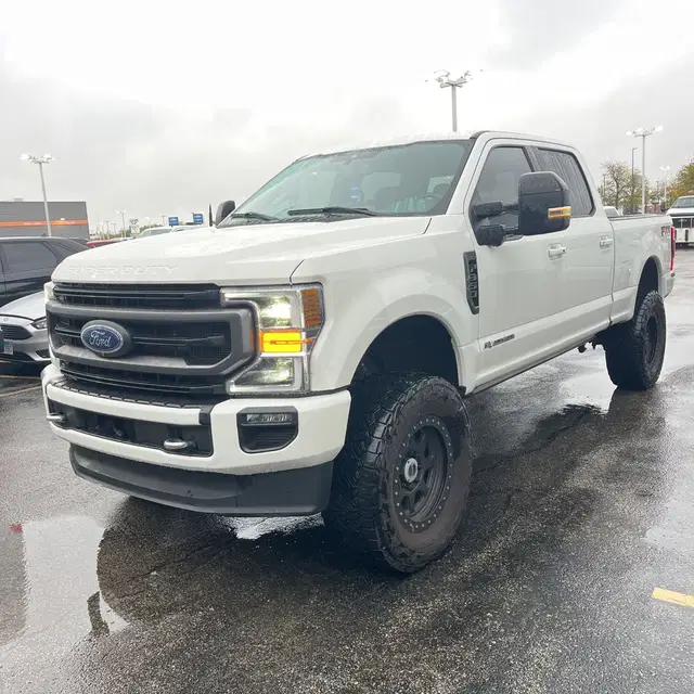 2022 Ford F350 S/D Platinum