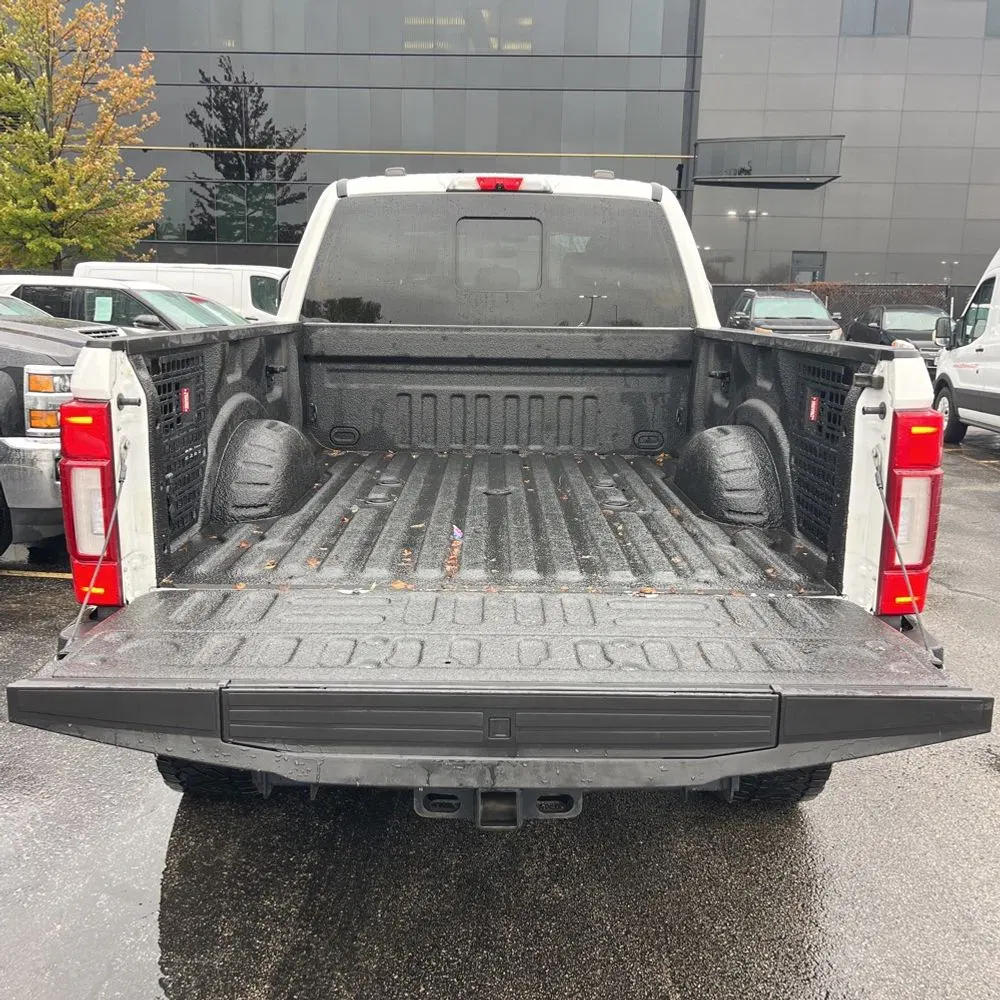 2022 Ford F350 S/D Platinum