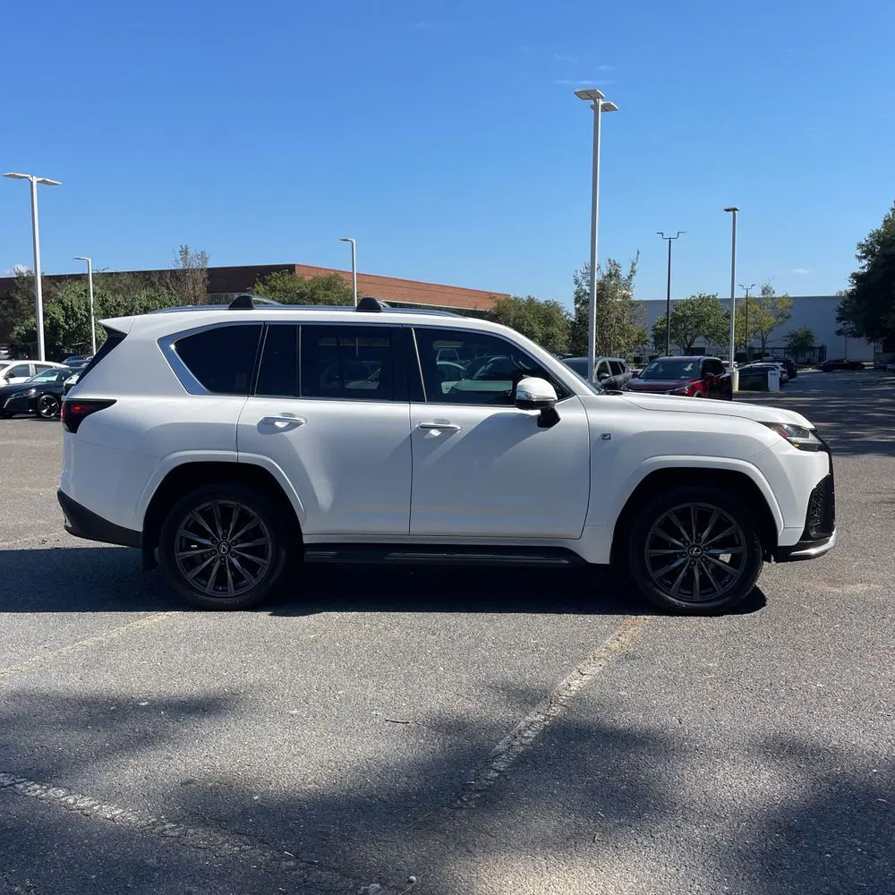 2023 Lexus LX 600 F SPORT Handling