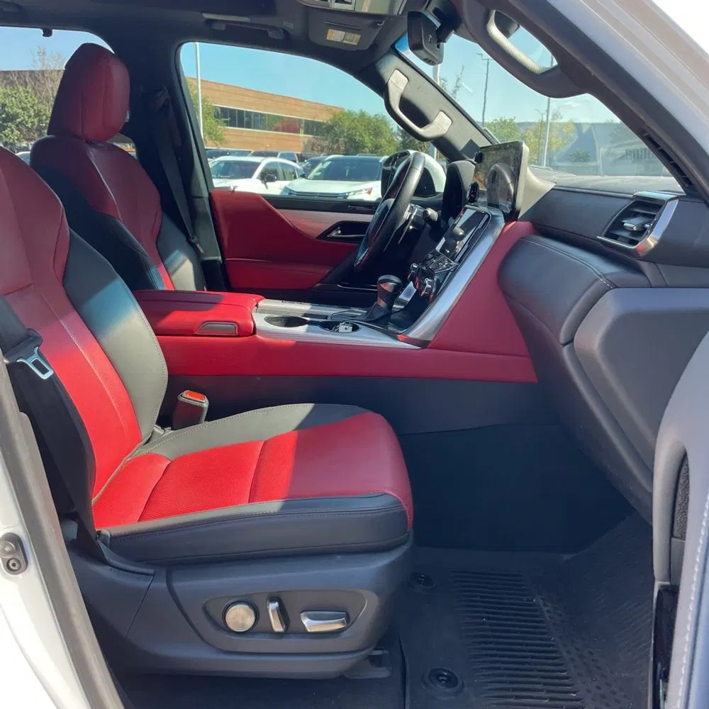 2023 Lexus LX 600 F SPORT Handling