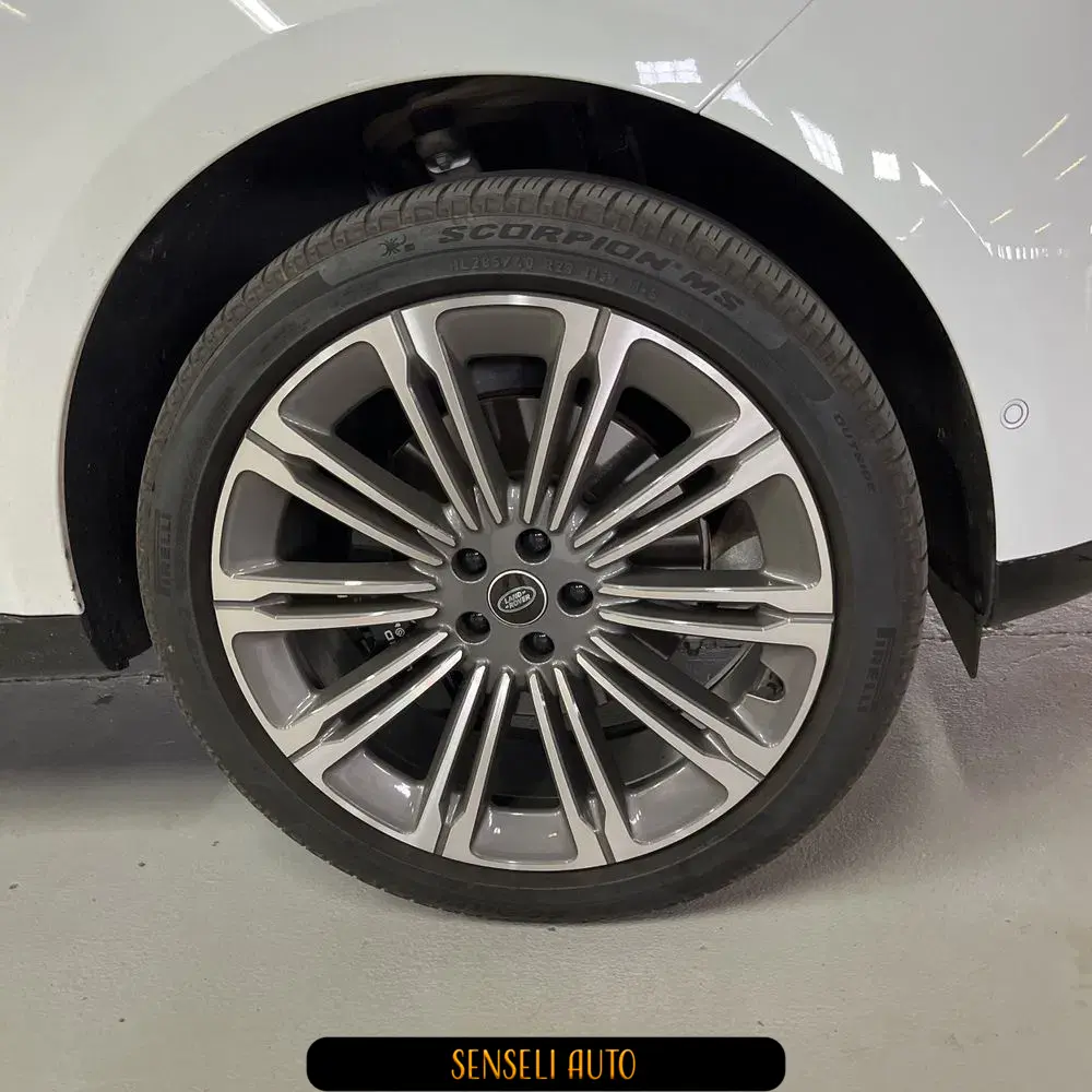 2025 Land Rover Range Rover P400 SE