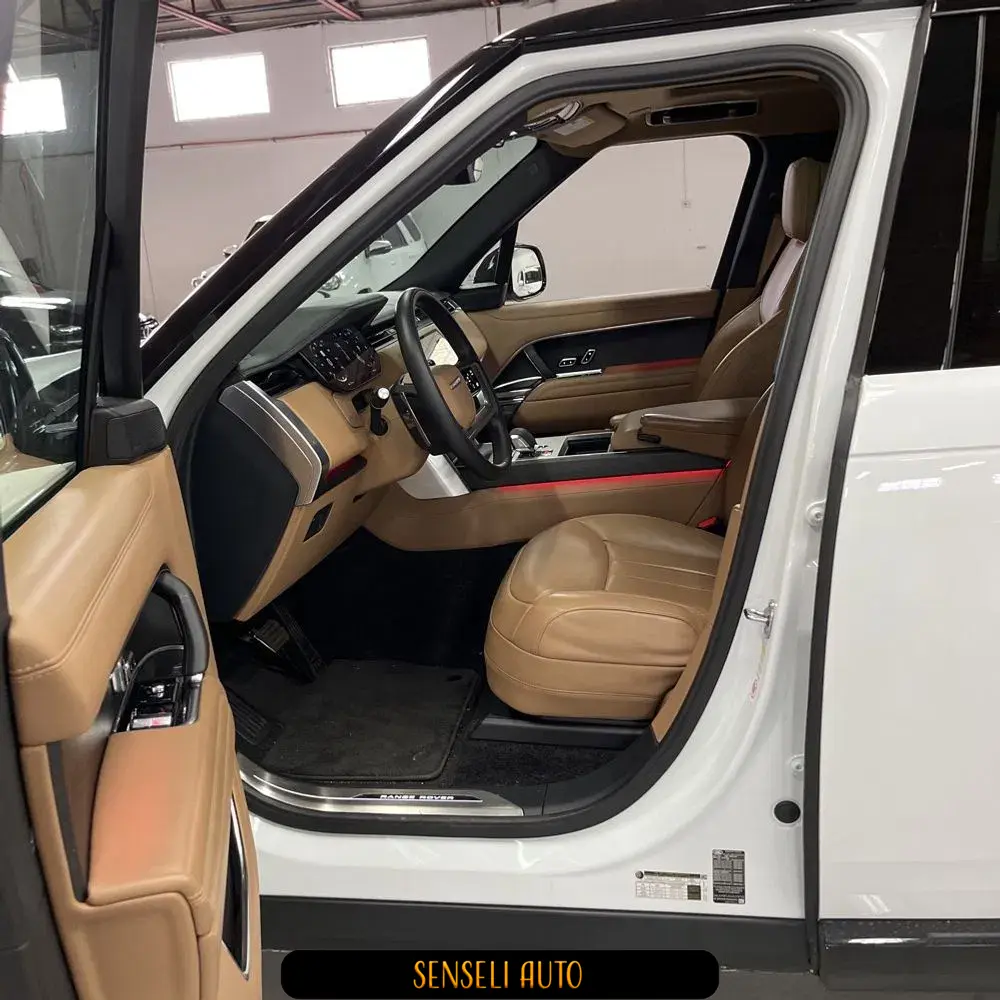2025 Land Rover Range Rover P400 SE